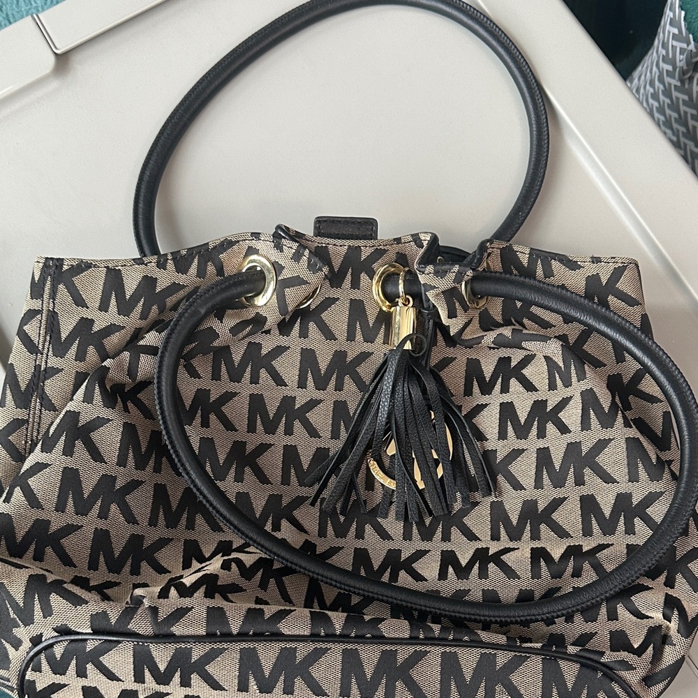 Michael Kors Black and Brown Logo Shoulder Bag